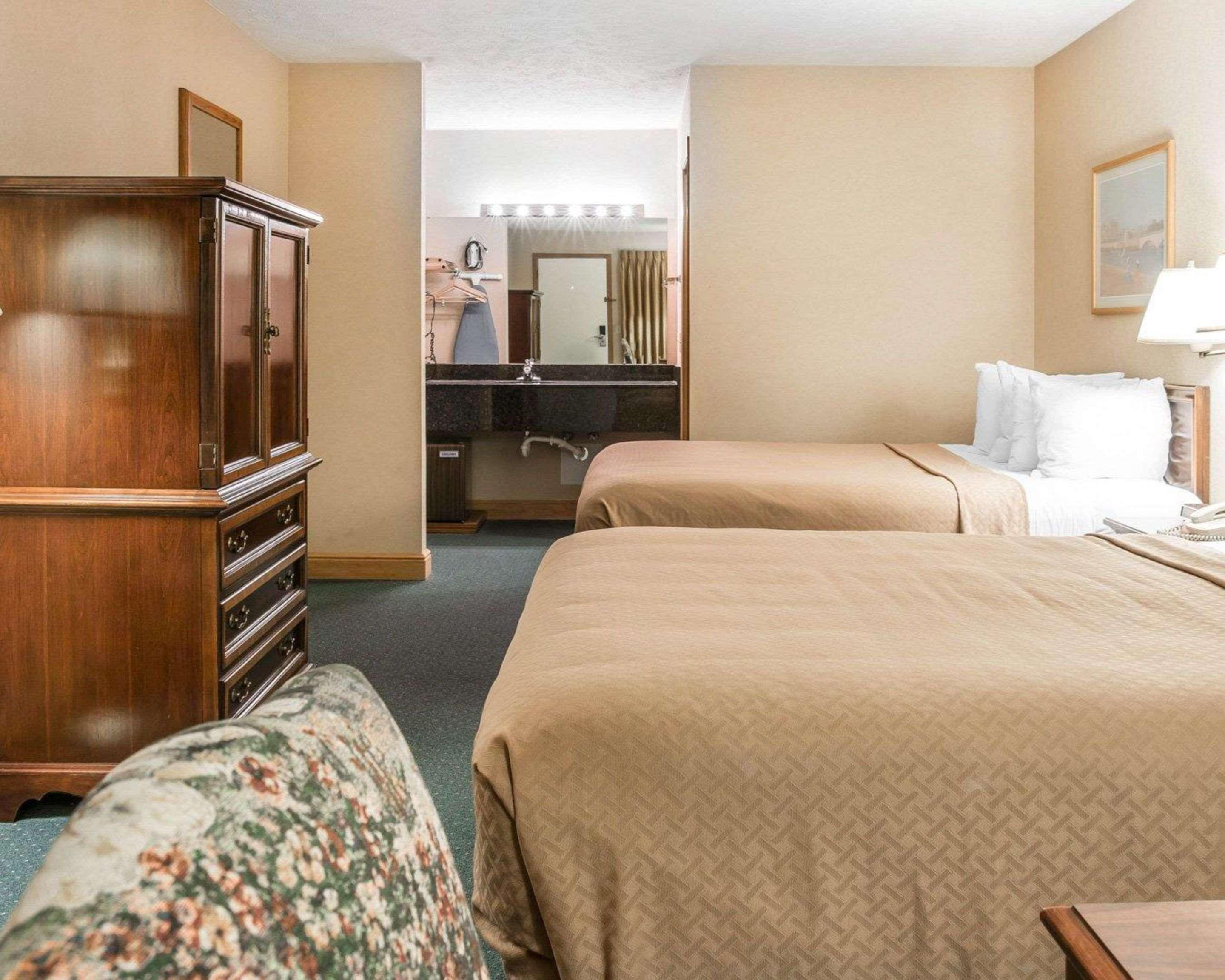 Quality Inn & Suites Mackinaw City Beachfront Luaran gambar