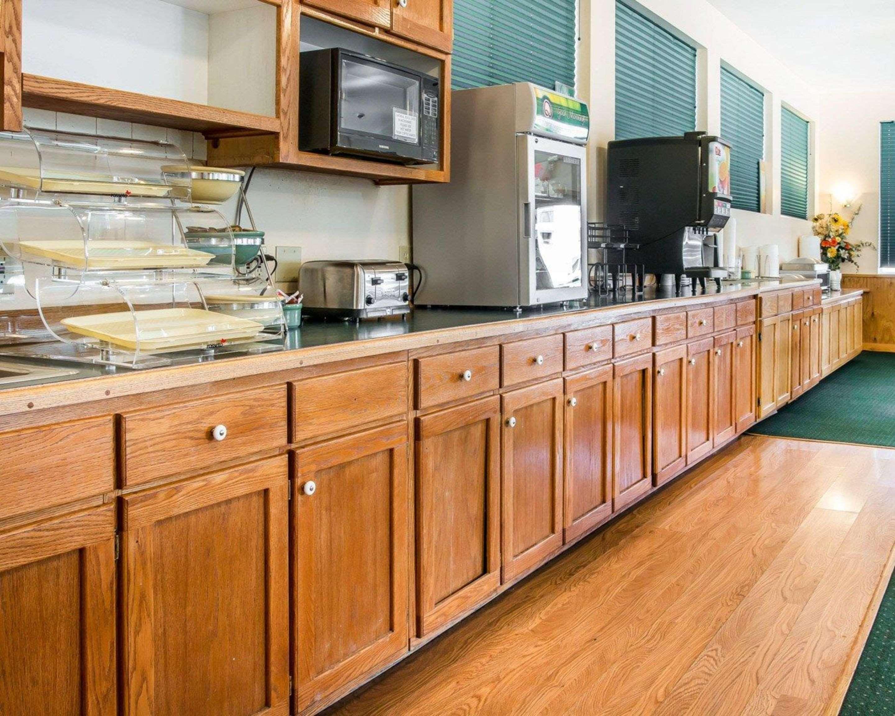 Quality Inn & Suites Mackinaw City Beachfront Luaran gambar