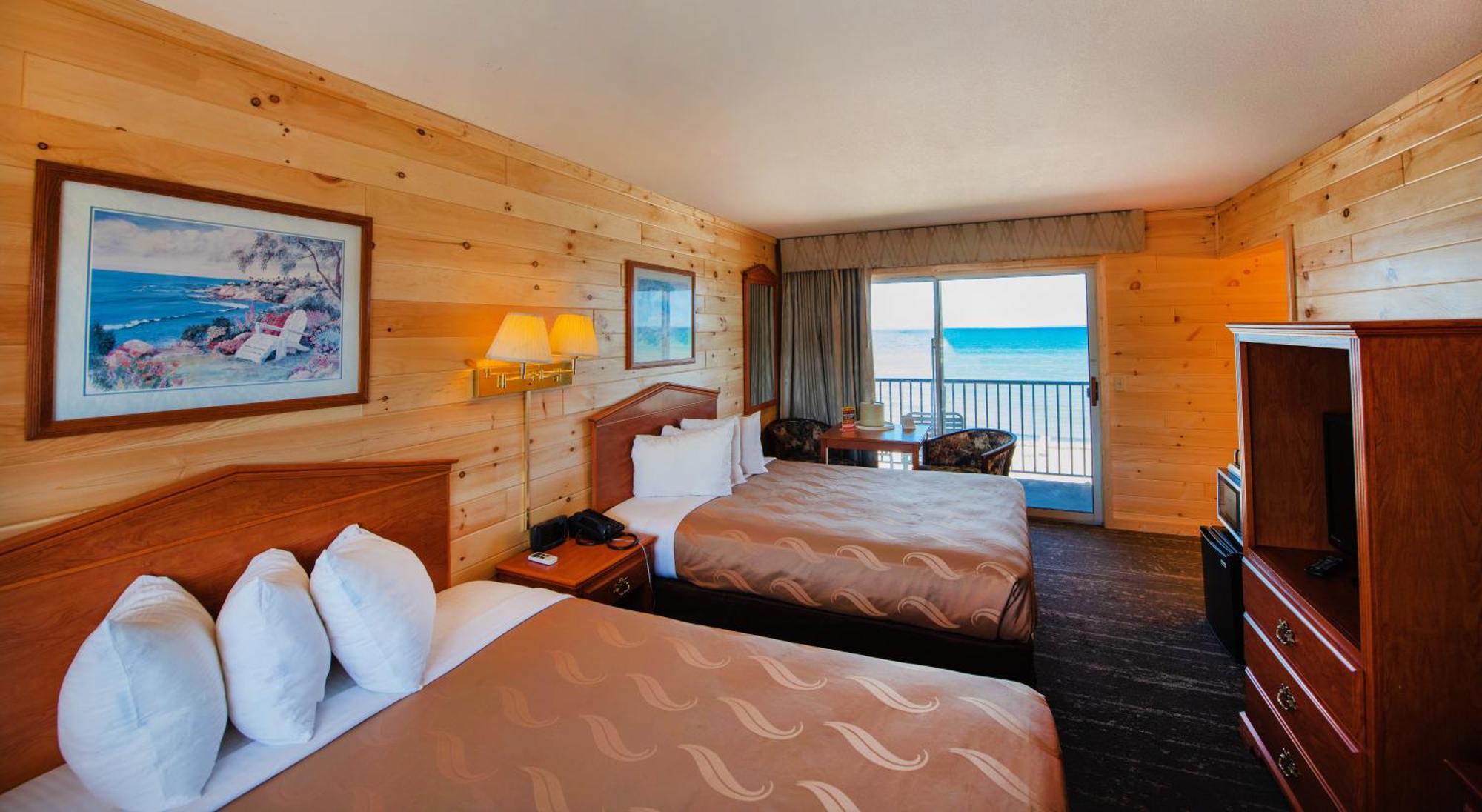 Quality Inn & Suites Mackinaw City Beachfront Luaran gambar