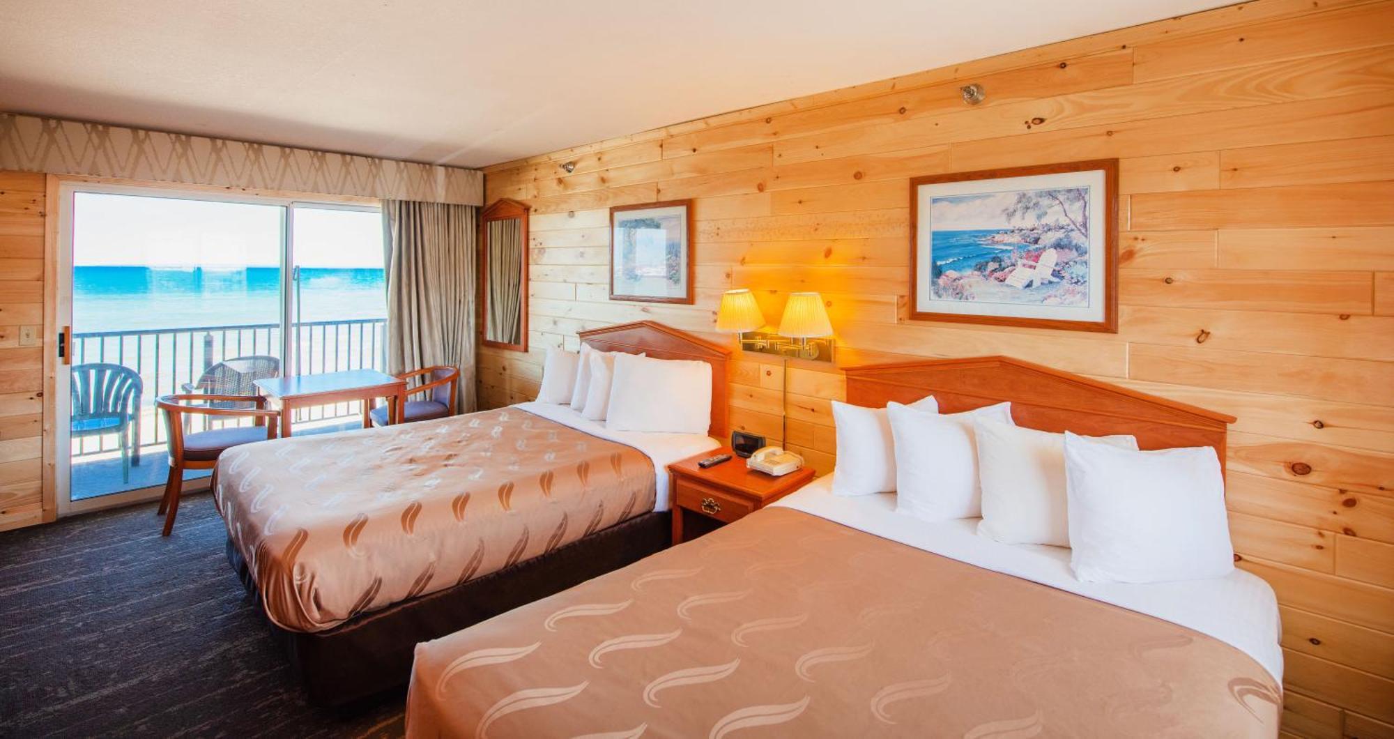 Quality Inn & Suites Mackinaw City Beachfront Luaran gambar