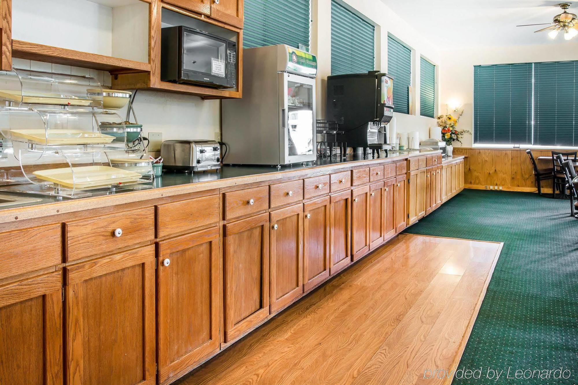 Quality Inn & Suites Mackinaw City Beachfront Luaran gambar
