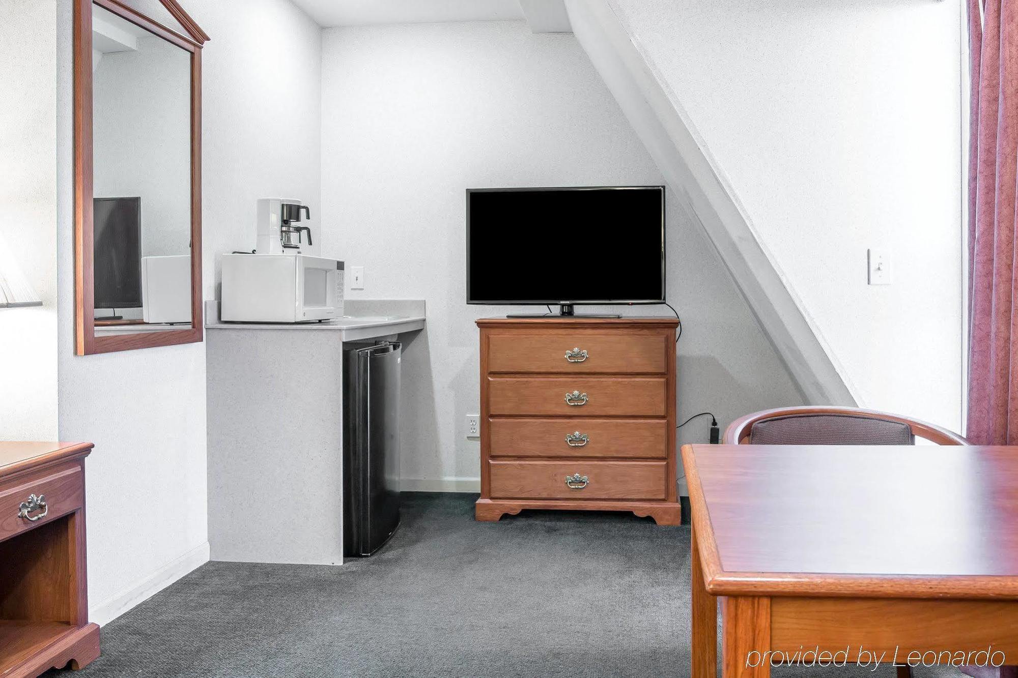 Quality Inn & Suites Mackinaw City Beachfront Luaran gambar